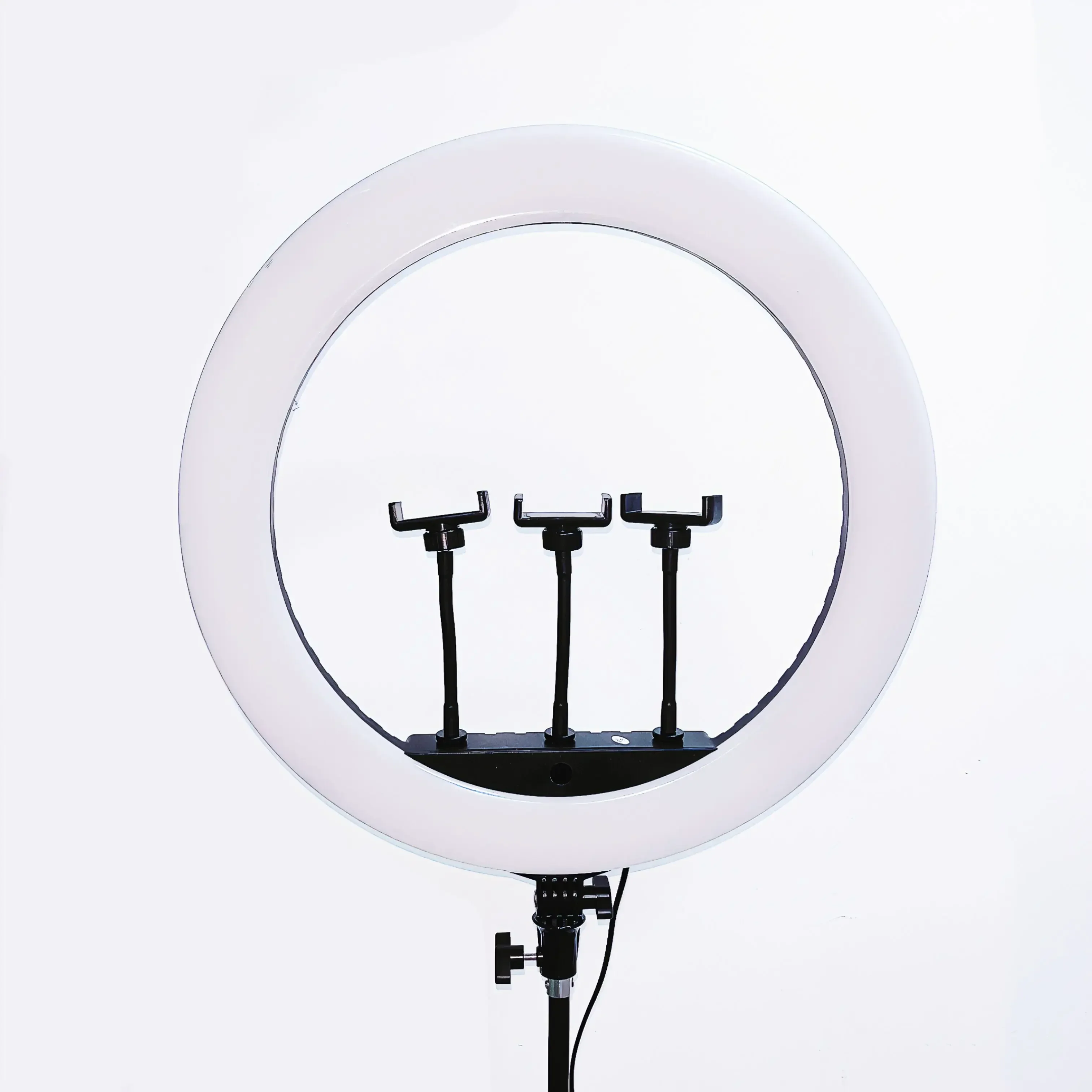 مجموعة إضاءة LED دائرية للتصوي - مراجعة Photography With Lighting وسعره